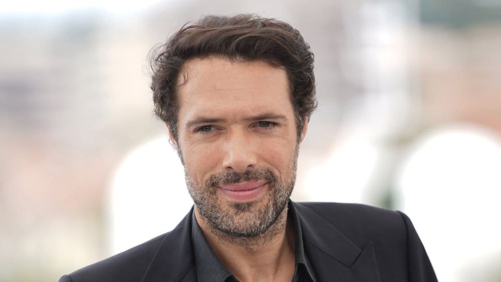 "Je vais vous dire la vérité" : Nicolas Bedos choque sur les femmes avec qui il a couché