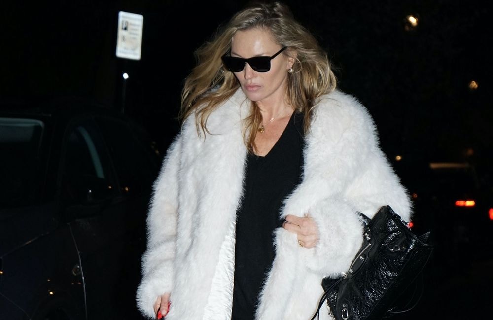 Kate Moss ressort ce sac qui a fait fureur dans les années 2000