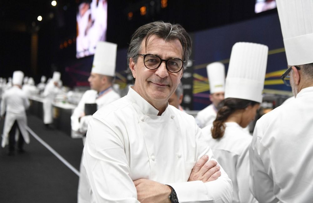 Le chef Yannick Alléno remplace Jean Imbert à la tête d'un restaurant