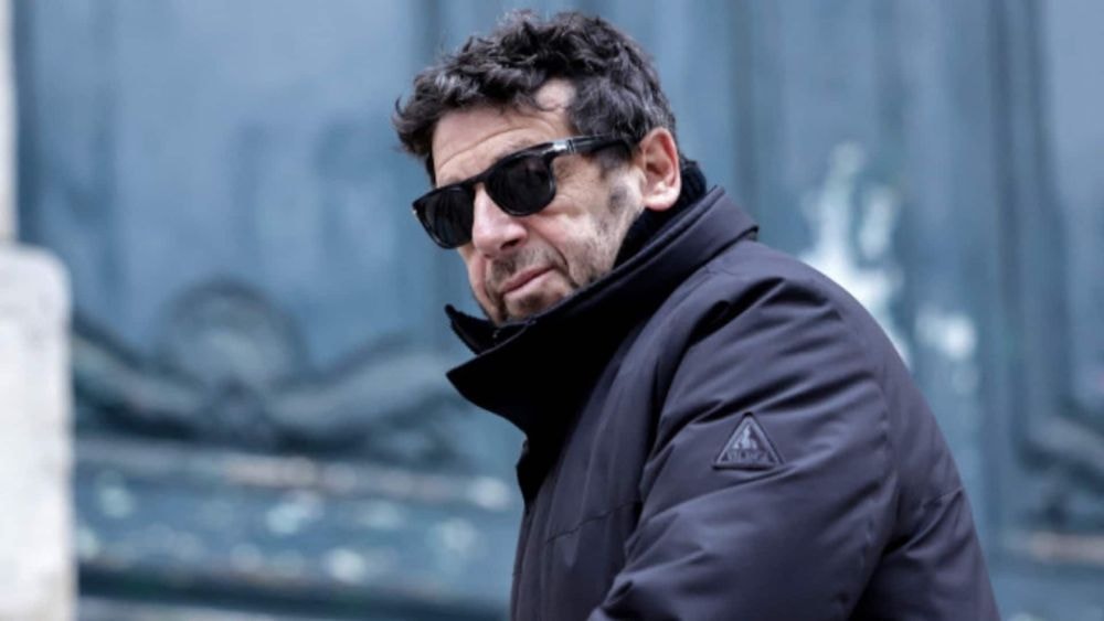 Patrick Bruel : le chanteur "cloitré" chez lui à Neuilly, il fait profil bas après sa garde vue !