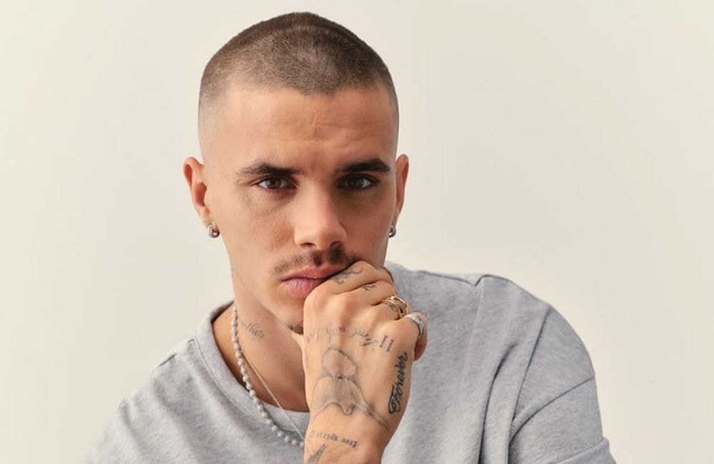 Visage de la dernière campagne Champion, Romeo Beckham marche dans les pas de son père David Beckham