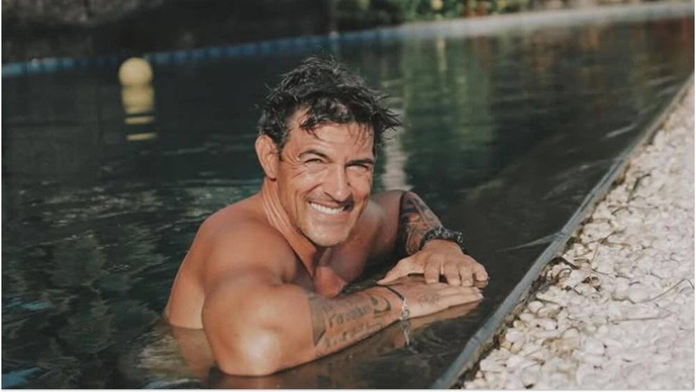 L’autre vie de Jean-Pascal Lacoste : l'ex-candidat de la Star Academy suit une formation pour se lancer dans un métier surprenant