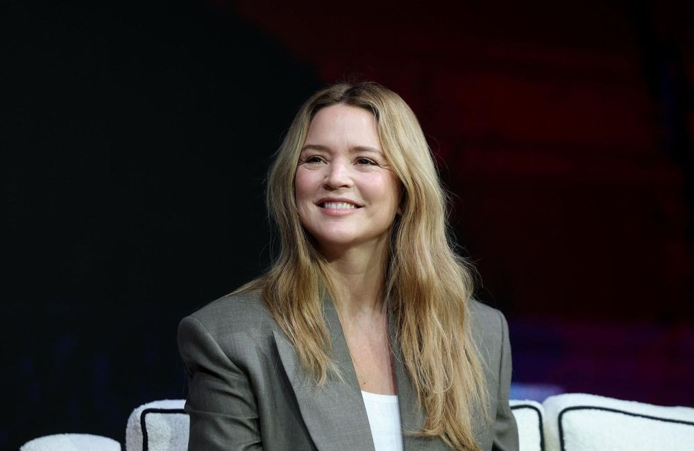 Virginie Efira fait une belle surprise à sa fille, Ali, fan de K-pop