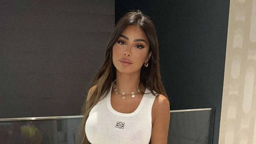 "Indécent" : Maeva Ghennam dévoile son nouveau projet en petite tenue, ça ne passe pas !