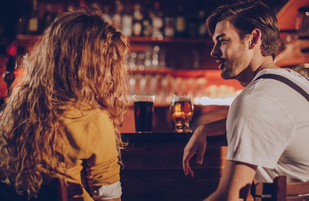 Premier rendez-vous : 77 % des hommes mentent sur ce sujet tabou
