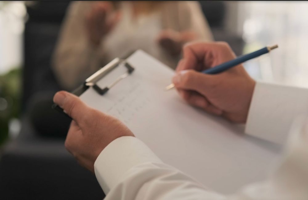 Soumission chimique : un psychiatre mis en examen pour viol et agressions sexuelles sur des patientes qu’il sédatait