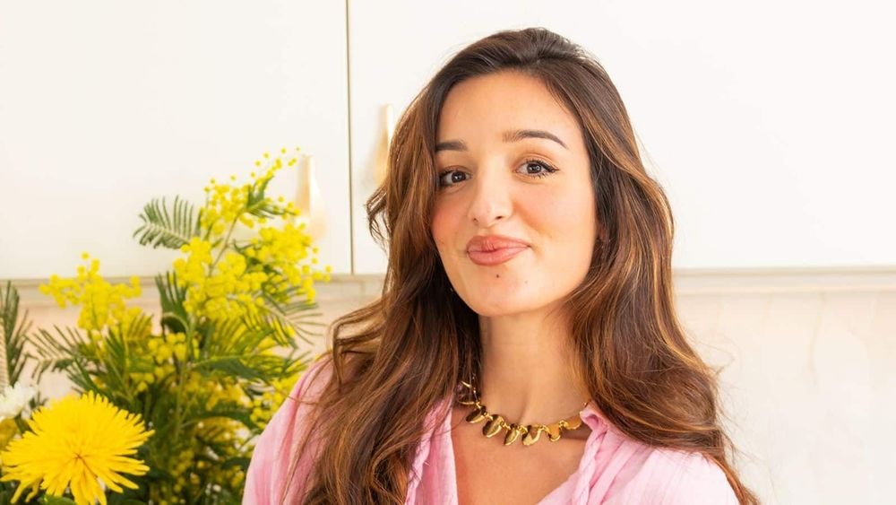"On se retrouvera là-haut avec une…" : Loulou Kitchen rend un tendre hommage à sa grand-mère disparue trop tôt