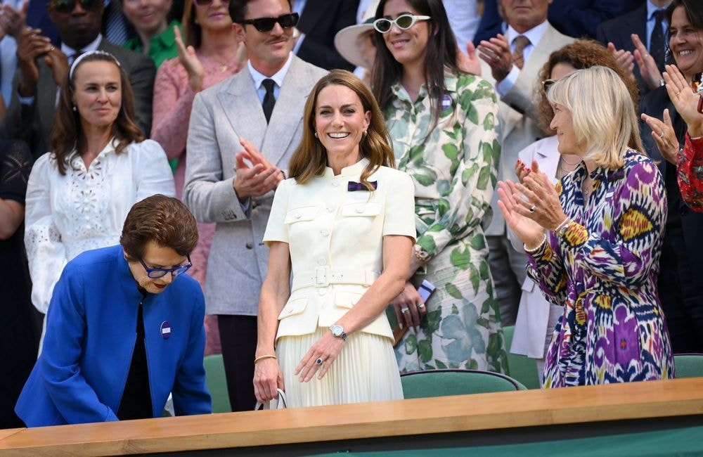Kate Middleton fait un retour très remarqué à Wimbledon dans un look blanc immaculé