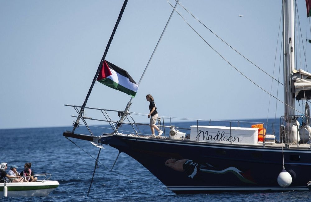 « Kidnapping », « actes de maltraitance »... Les passagers du bateau pour Gaza dénoncent leur détention