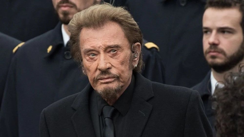 Johnny Hallyday expulsé du Cameroun après sa visite, ces propos qui en disent long : "Il y avait beaucoup de..."