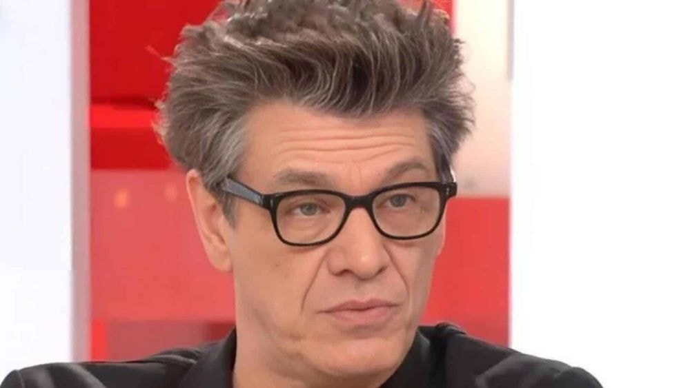 Marc Lavoine : en couple avec Adriana Karembeu, il fait des révélation fracassantes sur sa vie sexuelle, "Je suis très mauvais…"