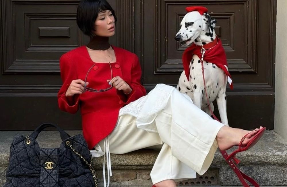 Qui est Jing Yu, l’influenceuse mode qui accorde toutes ses tenues à celles de son dalmatien ?