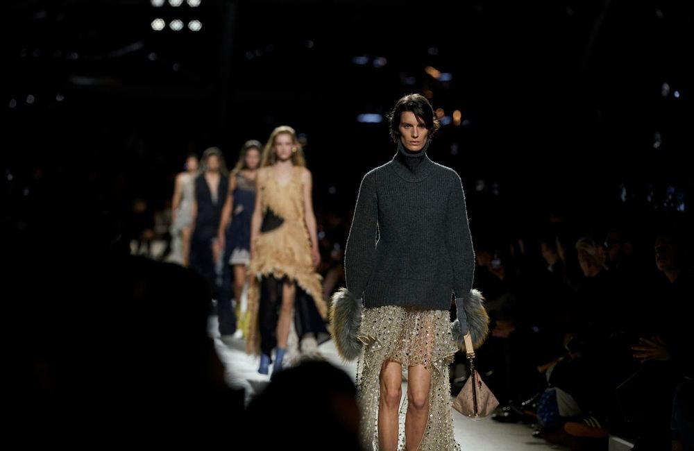 Suivez Brune de Margerie et Véronique Philipponnat à la Fashion Week de Paris