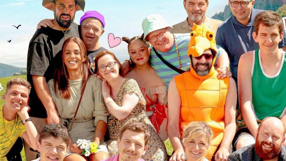 Un p'tit truc en plus : un des acteurs du film a été embauché par... Emmanuel Macron ! Il travaille pour lui à l'Elysée