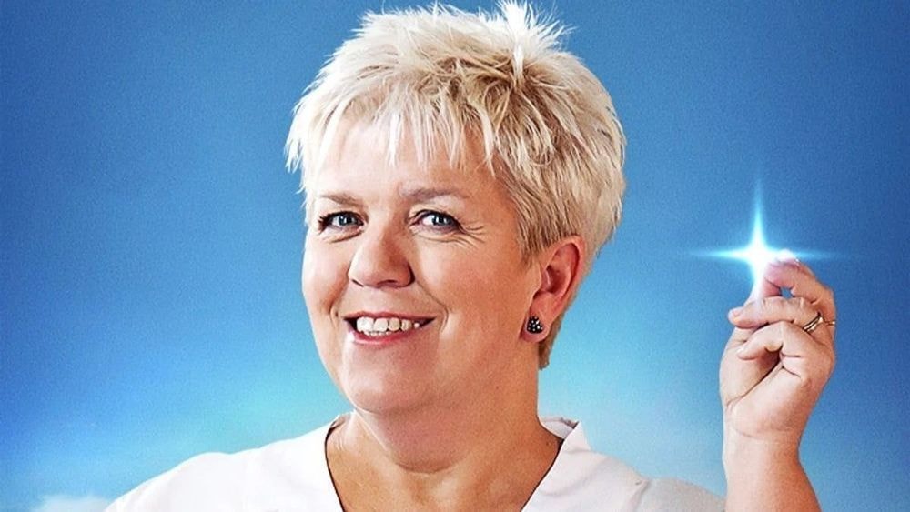 Mimie Mathy en fauteuil roulant aux Enfoirés : "une faiblesse dans les jambes"