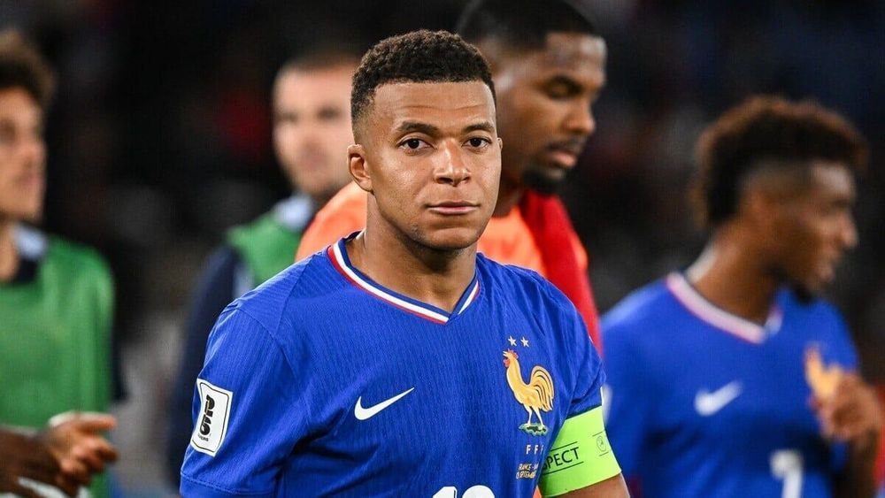 “Tu touches 4 millions par mois… d’autres 1500 €” : Kylian Mbappé atomisé par un chroniqueur de Cyril Hanouna dans TBT9