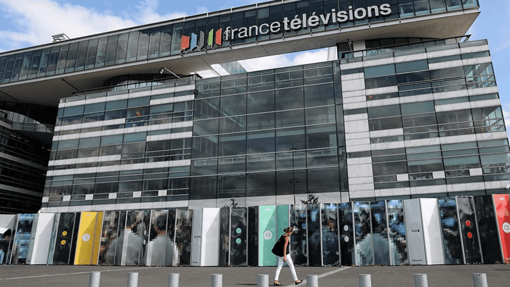 France Télévisions interrompt ses programmes pendant 2 heures après une alerte à la bombe