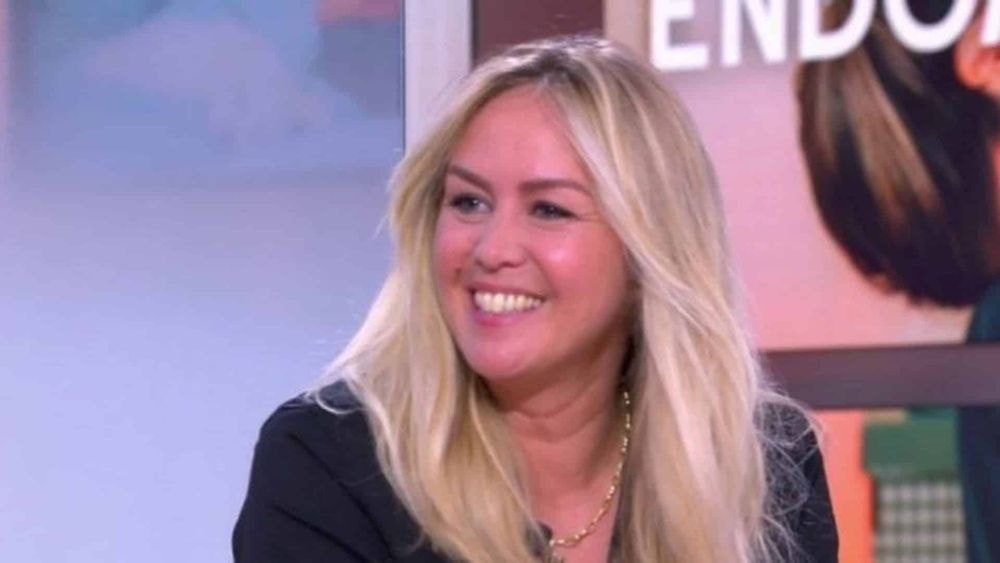 "Je n'arrive plus à m'en passer" : à 44 ans, Enora Malagré avoue son addiction à cette substance très répandue