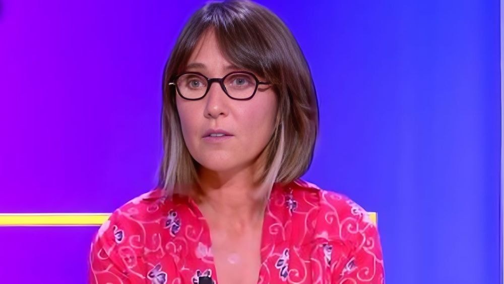 Miss France 2025 "pas Charlie" : Alexia Laroche-Joubert monte au créneau, "Il faut savoir..."