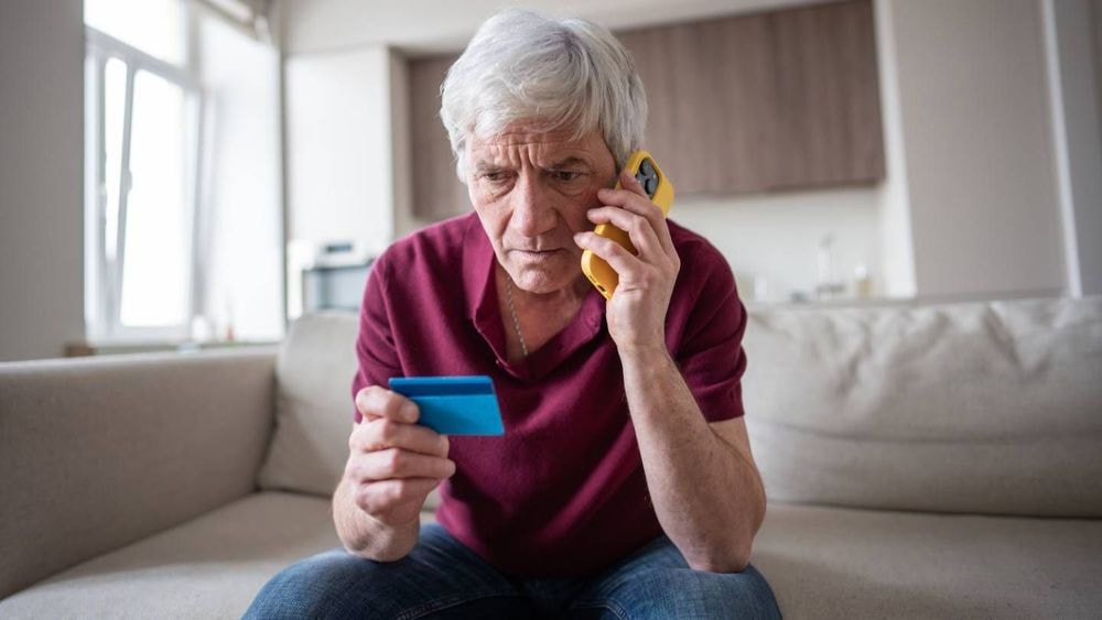Pension de retraite, chèques vacances... Attention à ces 3 arnaques, vous pouvez perdre beaucoup d'argent