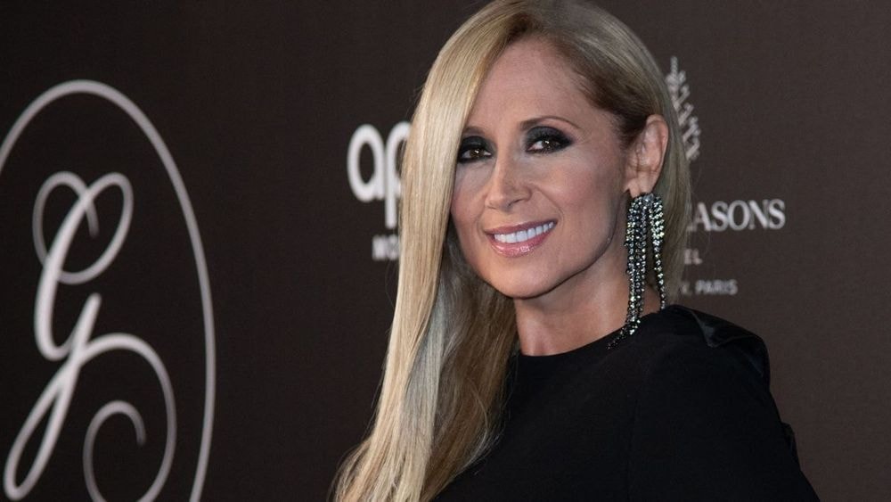 Lara Fabian sans filtres sur ses troubles alimentaires : "Je mangeais une pomme par semaine”