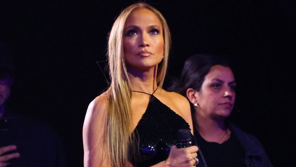 "Laisse ta foufoune se reposer" : Jennifer Lopez "un peu coquine" à 56 ans, l'ex de Ben Affleck se prend un violent taquet