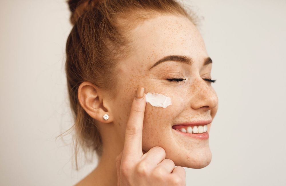 3 actifs clés pour un contour des yeux visiblement plus jeune