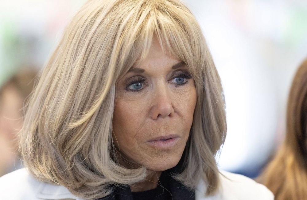 Fake news transphobe contre Brigitte Macron : les prévenus condamnés à des peines allant jusqu'à huit mois de prison avec sursis
