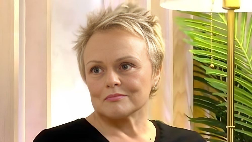 Muriel Robin transformée à 69 ans, son avis franc sur la chirurgie : "Quand on ne s'aime pas"