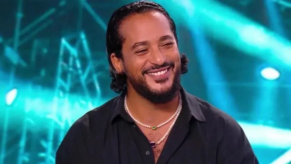 Slimane (The Voice Kids) affiche une bosse énorme dans son pantalon : "C'est la beauté algérienne...