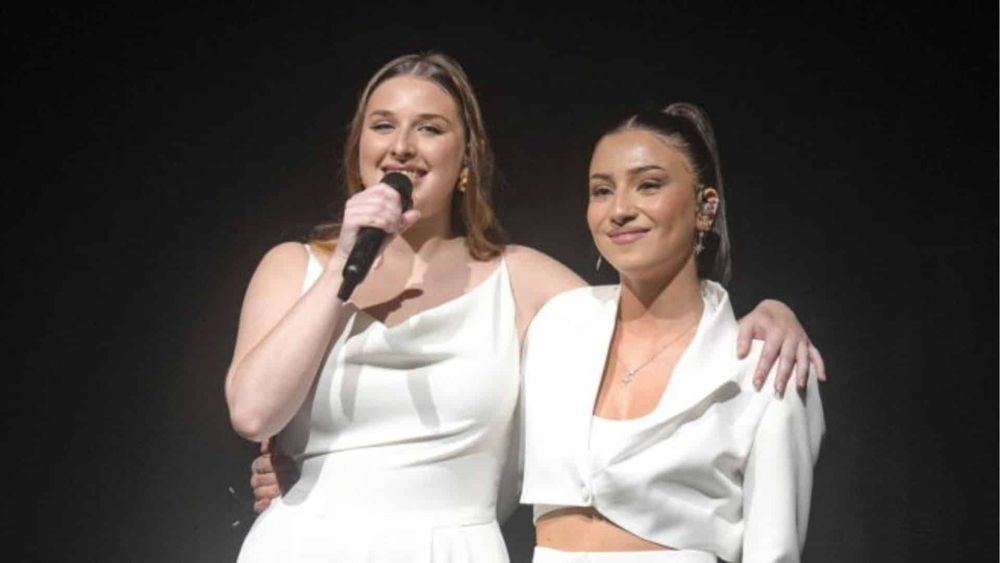 Lénie (Star Academy) sort son premier single : Héléna décide de la soutenir d’une très belle façon !
