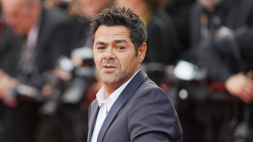 Jamel Debbouze sous le choc : un SDF décède dans sa maison