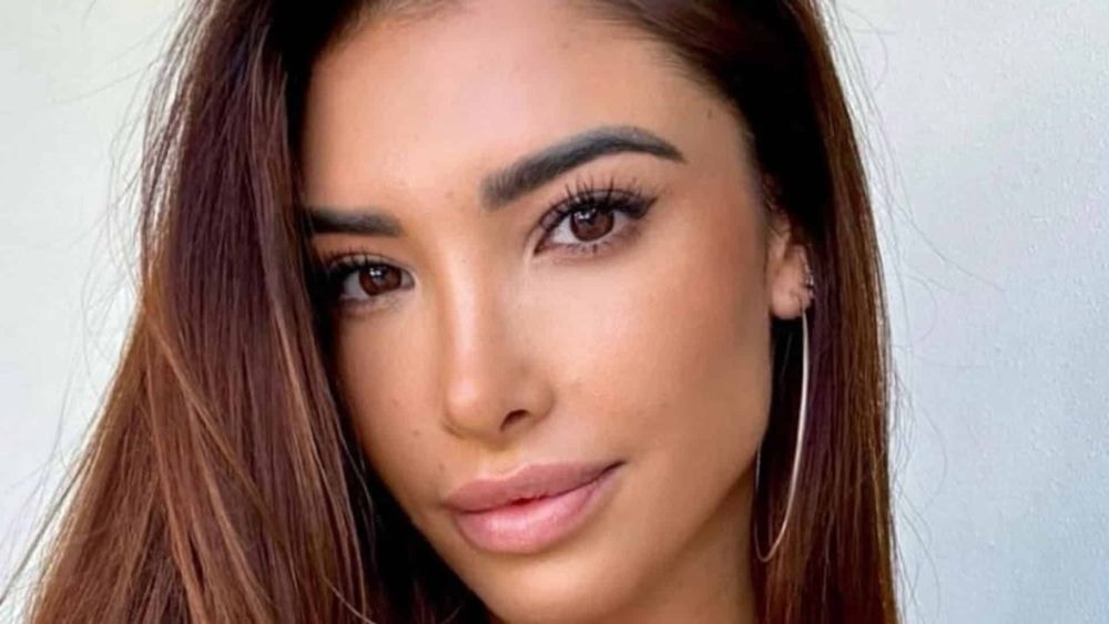 Mélanie Dedigama : en couple, vous ne devinerez jamais qui est son nouveau célèbre chéri, regardez !