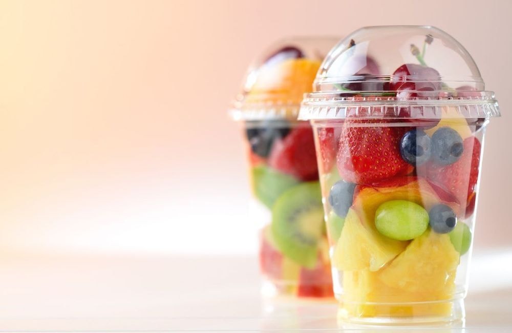 Les fruits prédécoupés sont-ils aussi sains que les fruits entiers ?
