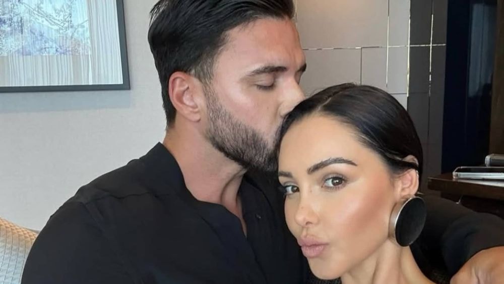 "Le grand amour n'arrive qu'une fois" : Nabilla fait une magnifique déclaration d’amour à son "âme sœur", Thomas !