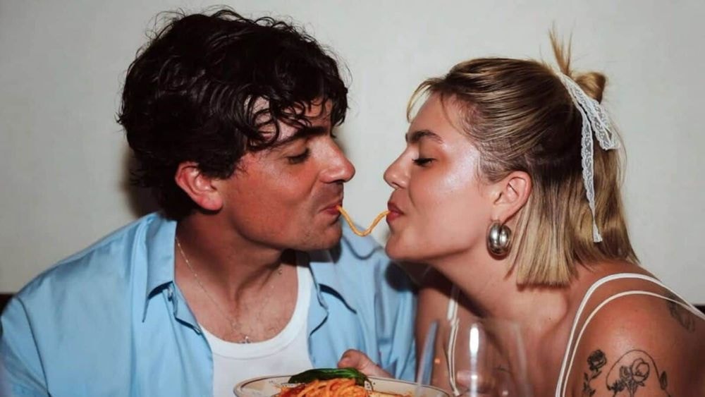 Louane bientôt mariée à Florian Rossi, le père de sa fille : la chanteuse en plein préparatifs annonce un changement de look