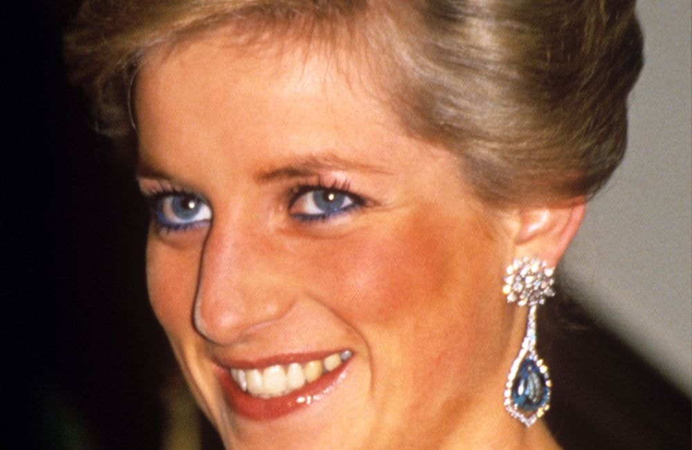 Lady Diana : son chignon culte revisité par son coiffeur pour la Fashion Week de Londres