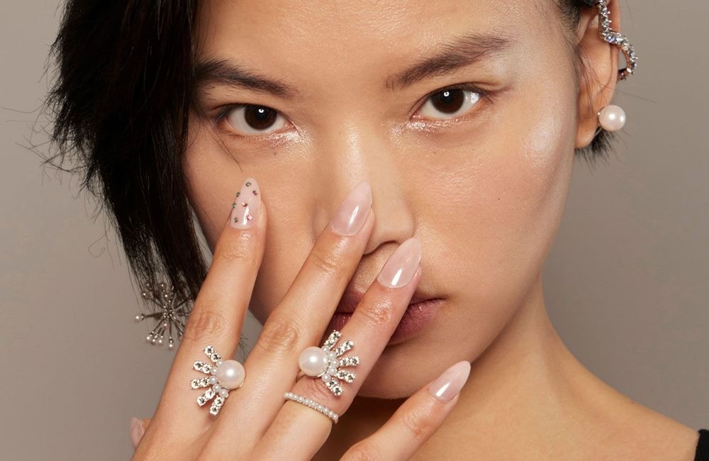 French Glow, la manucure qu’il nous faut pour patienter jusqu’au printemps