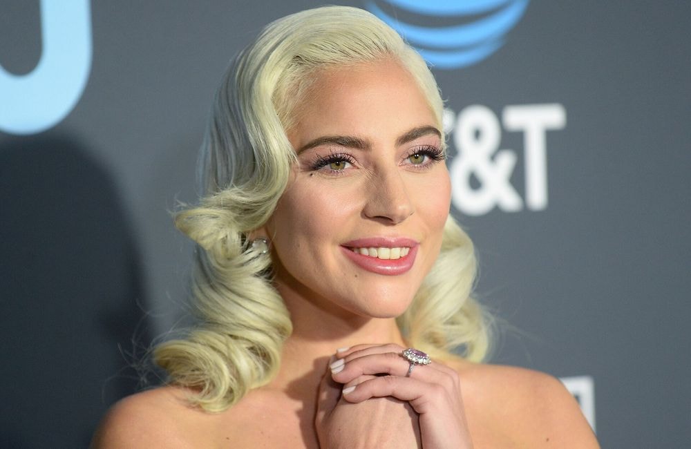 Méconnaissable, Lady Gaga dévoile un nouveau look et surprend ses fans
