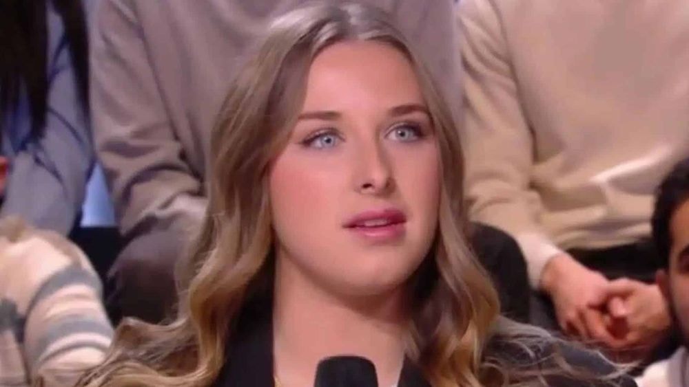 Héléna : elle prend une décision radicale concernant sa carrière après la Star Academy !