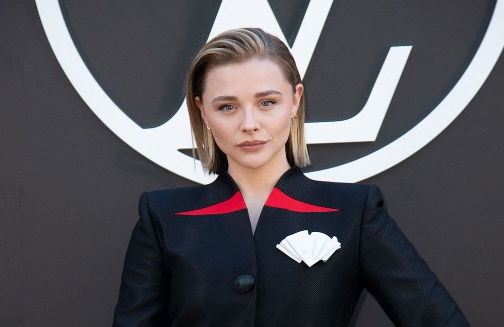 Chloë Grace Moretz annonce ses fiançailles avec sa compagne Kate Harrison