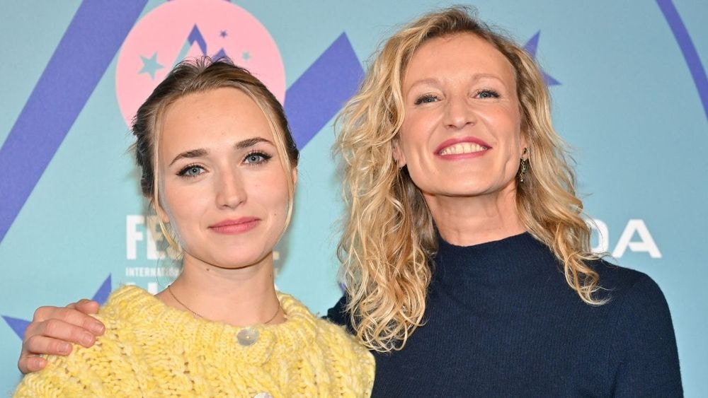 Alexandra Lamy virée de sa maison à cause de sa fille Chloé Jouannet , “Oui, on est partis”
