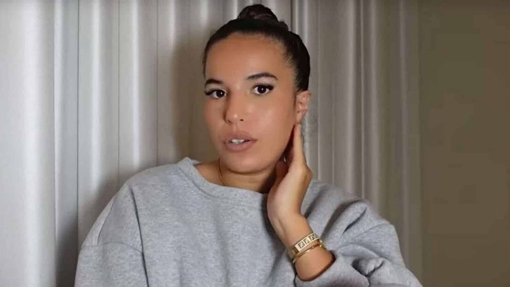 Poupette Kenza : une vidéo de l'influenceuse en train de tirer son lait à la fac fait le buzz !