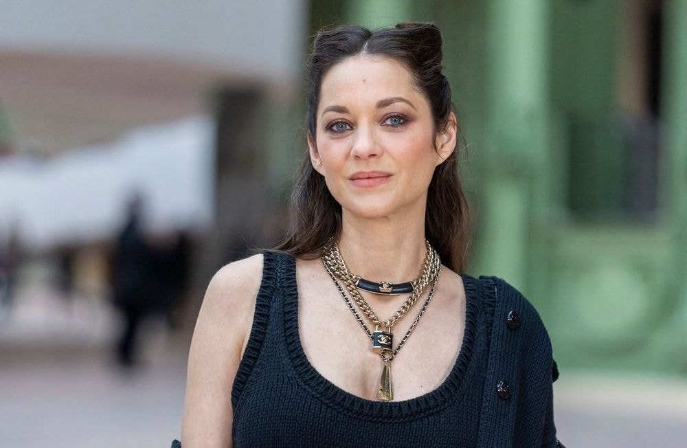 Marion Cotillard, icône du chic au défilé Chanel