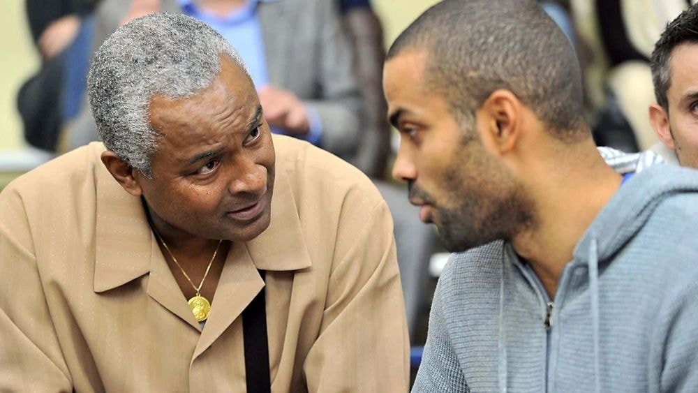 Tony Parker : le joueur a découvert le corps sans vie de son père à son domicile, autopsie, enquête... ce que l'on sait !