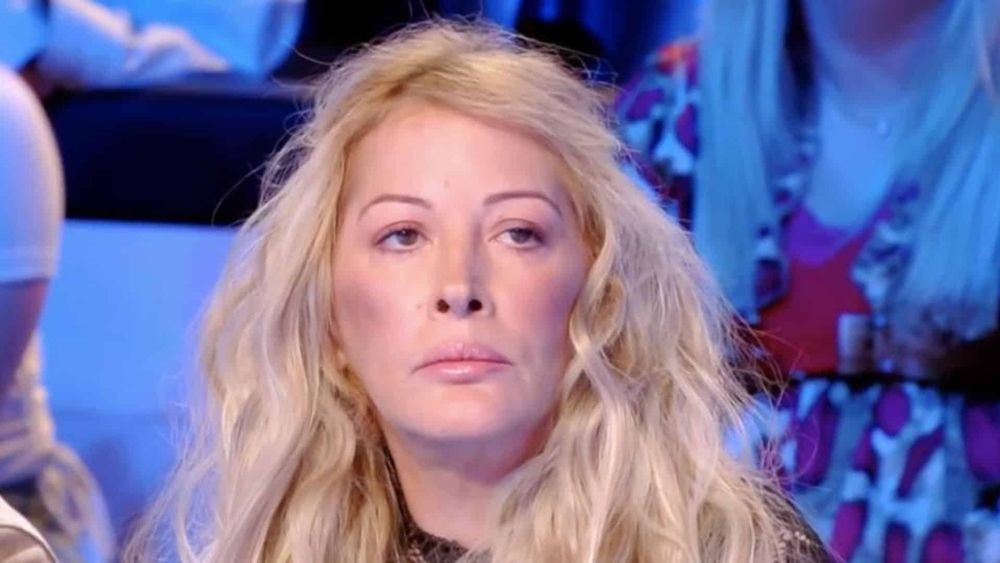 "Elle a renoué avec ses démons" : Loana aurait de nouveau sombré dans l'alcool et les médicaments, un ami fait des révélations CHOC...