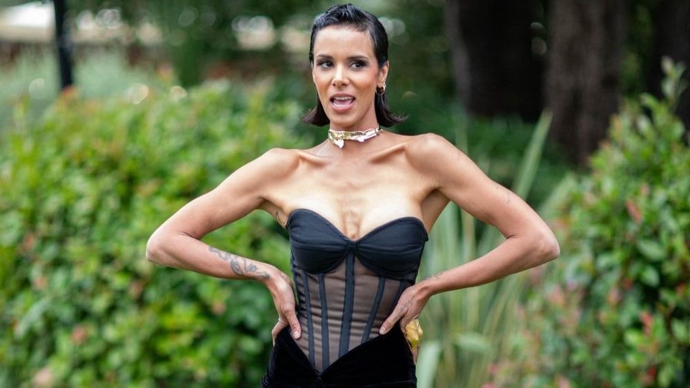 "C'est terrifiant" : Shy'm embarrassée par Yann Barthès, dévoile un secret maternel