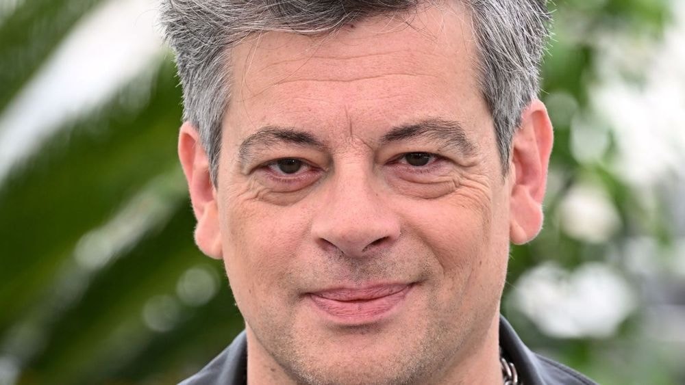 Benjamin Biolay cash sur ses opinions politiques qui ne plaisent pas à tout le monde : "Je m'en bats les...