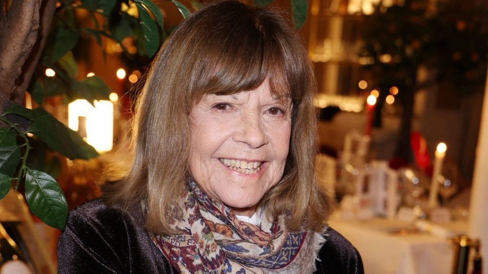 Chantal Goya (83 ans) annoncée morte juste après Bruno Salomone : sa réponse pleine "d'humour" à ceux qui veulent déjà l'enterrer "au Père Lachaise"