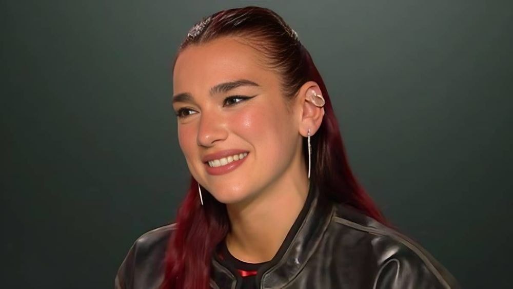 À 28 ans, Dua Lipa dévoile son avis très honnête sur la France : "Je trouve que les gens...